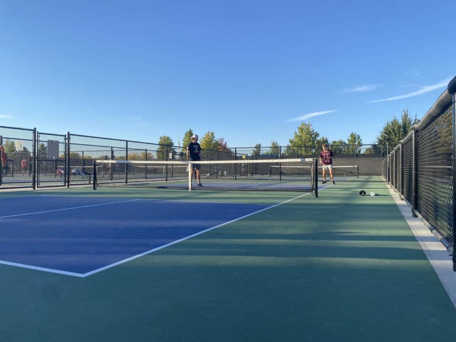 Students at Eagle high love playing pickleball with their friends in their spare time. 