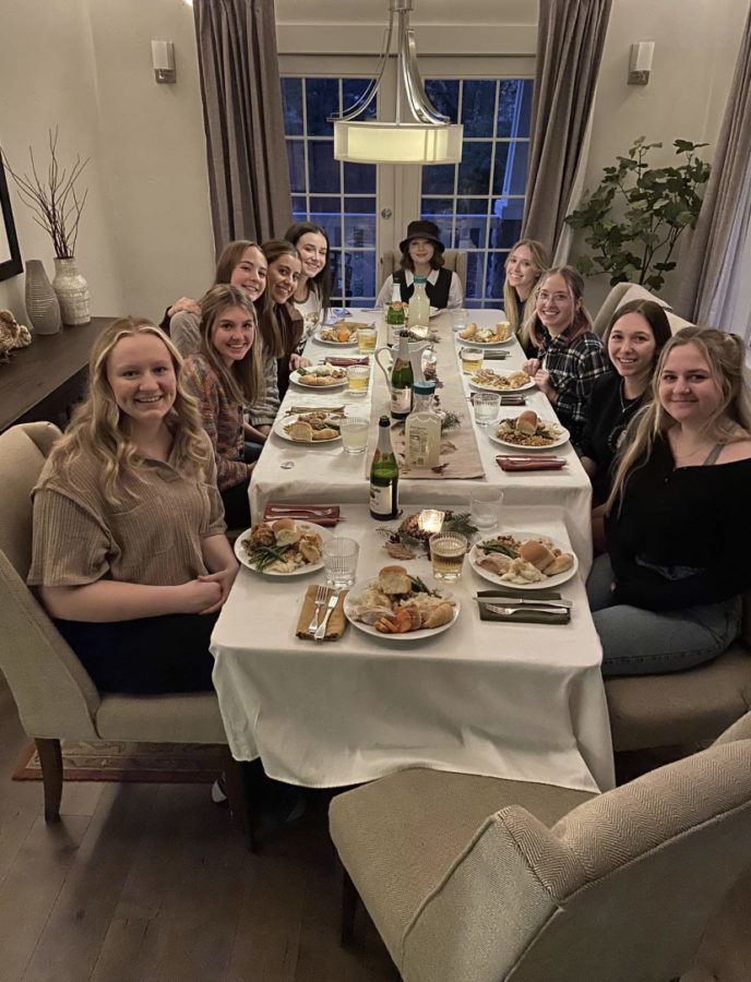 Thanksgiving is an exciting time for many students. A common tradition is to get together with friends for dinner; many call it “Friendsgiving.”