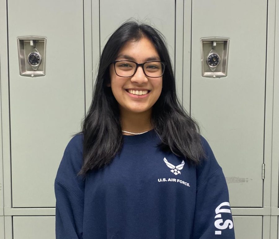 Senior Shihara Fernando has applied to the United States Air Force Academy and the United States Naval Academy.
