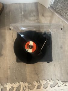 Eagle High students use record layers to play vinyls they have collected from their favorite artists over the years. Record players are a great way for students to express themselves through music, and they make a great gift. 