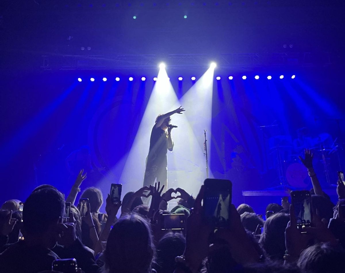 Cavetown performs at the Knitting Factory. The crowd sways to the music as lead singer Robin Daniel Skinner sings "Lemonboy". 